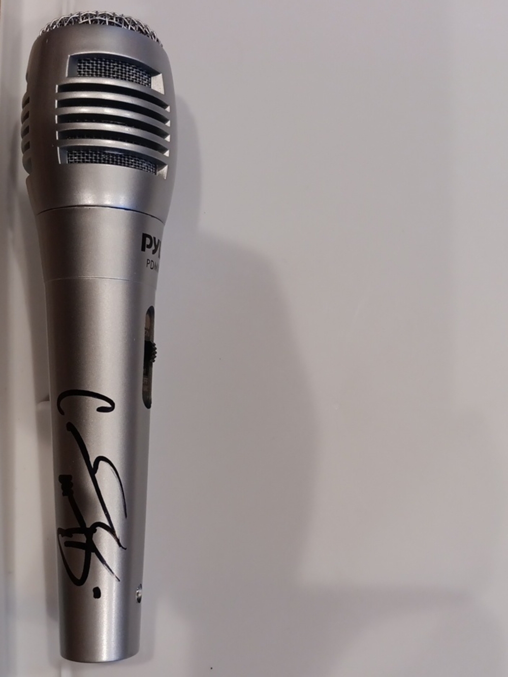 Carrie Underwood signed/autographed Microphone w/COA (Pyle PDMIK1)